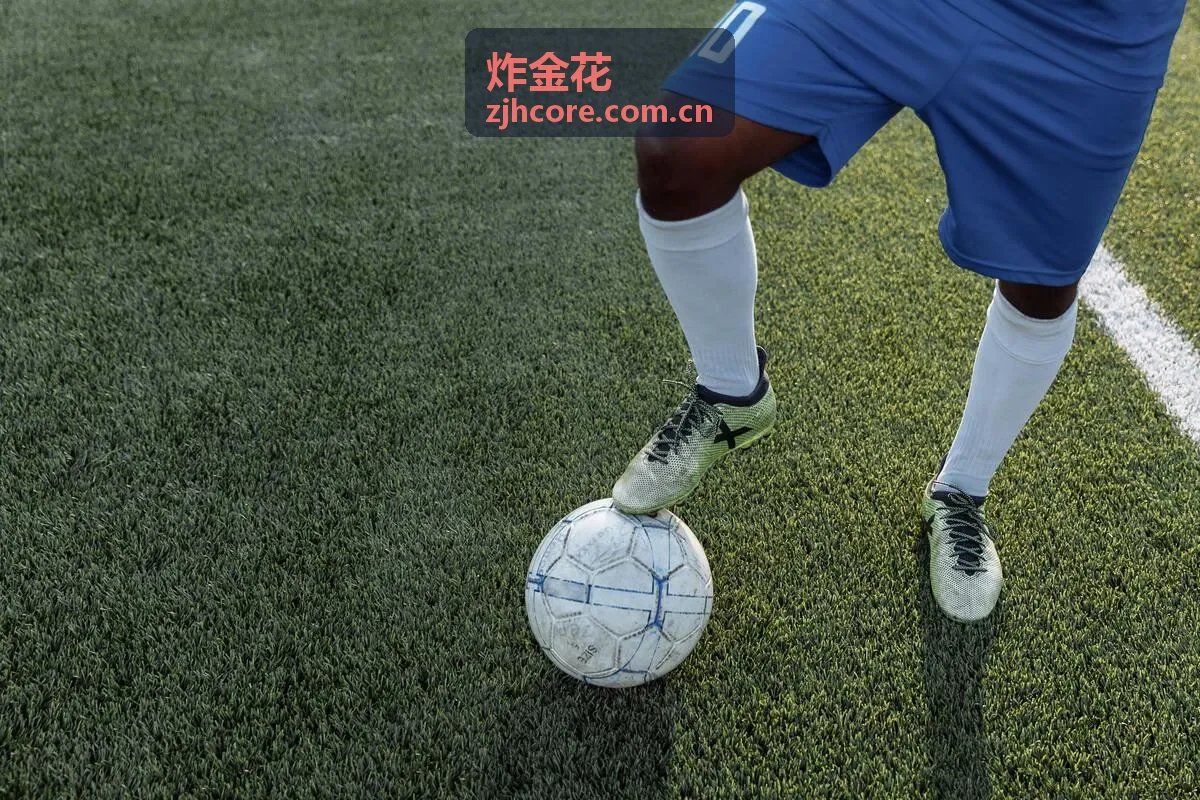 炸金花品牌关于朋友纸牌交流的画面